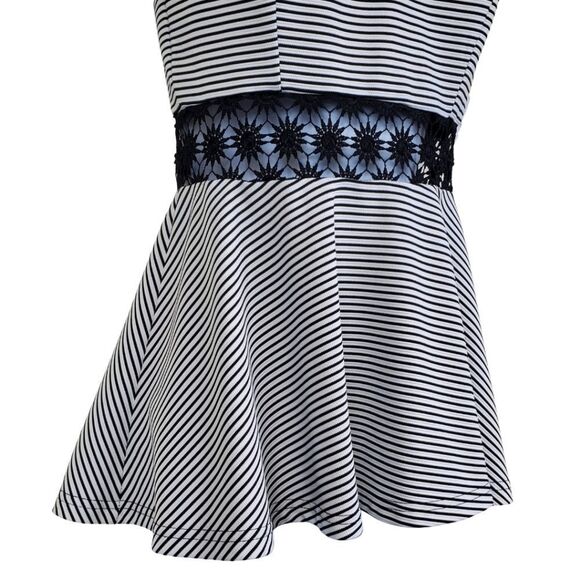 Striped peplum blouse with sweetheart neckline by Papaya / Women's Small - Picture 3 of 8